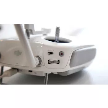 Квадрокоптер DJI Phantom 3 Professional с 3х-осевым подвесом, 4K камерой (DJI-PHANTOM-3-PRO) фото 4